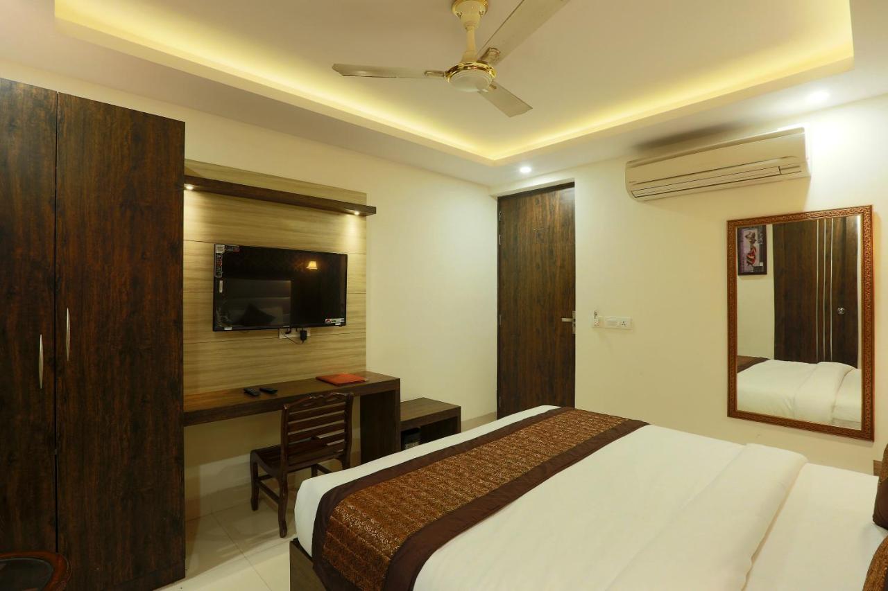 Hotel Classic نيودلهي المظهر الخارجي الصورة
